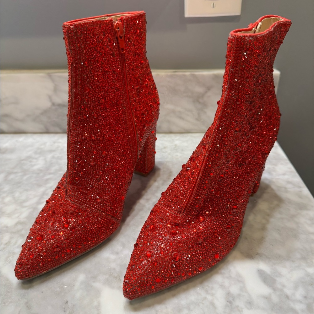 New & Unused Betsey Johnson Res Boot